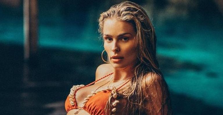 Em Tulum, Yasmin Brunet divide clique deslumbrante de biquíni e web baba: ”Que corpo!”