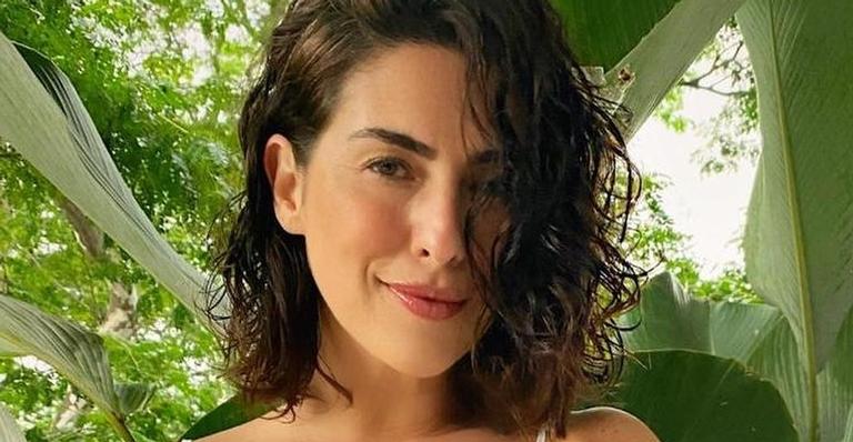 Em Noronha, Fernanda Paes Leme divide clique romântico com novo affair: ”Estou apaixonada”