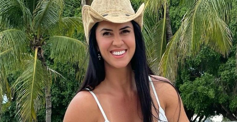 Em vídeo, Graciele Lacerda ostenta curvas esculturais de biquíni fio dental: ”Um corpo é um corpo!”