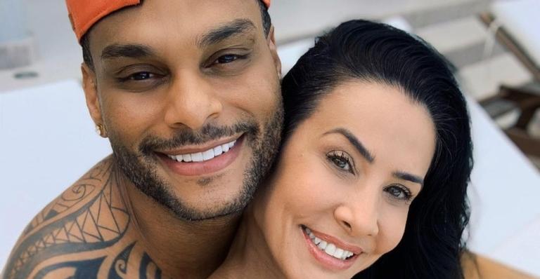 Scheila Carvalho faz homenagem no aniversário do maridão, Tony Salles: ”Meu grande guerreiro”