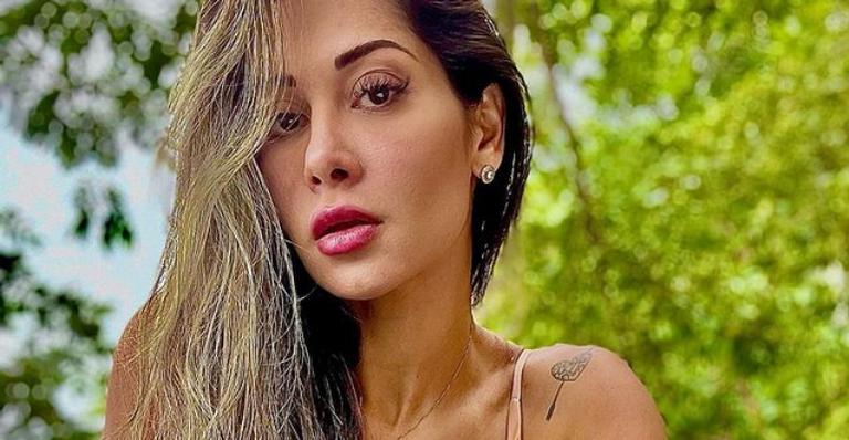 Mayra Cardi posa de lingerie deslumbrante e cinturinha chama a atenção: ”Corpão”