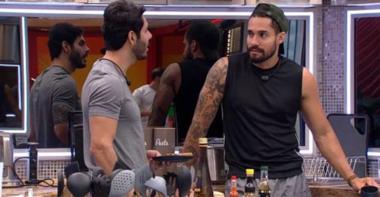 BBB21: Acrebiano e Rodolffo comentam sobre mudanças na dinâmica da casa: ”O trem deu um sacode”