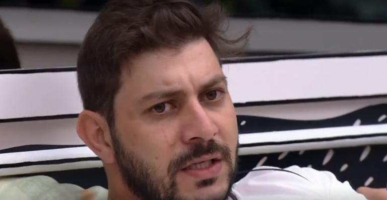 BBB21: Caio rebate fala autodepreciativa de Rodolffo: ”Minha admiração por você é maior”