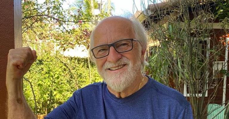 Ary Fontoura completa 88 anos e avisa: ”Passado só serve pra relembrar coisas boas”