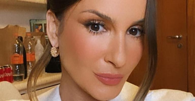 Claudia Leitte compartilha registro após gravação: ”De ontem”