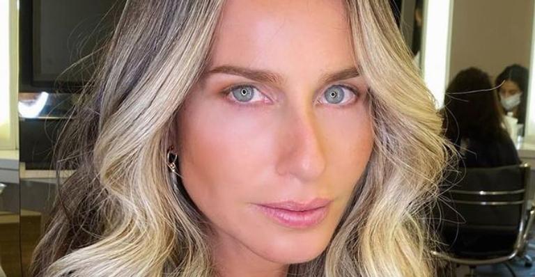 Mariana Weickert posa com seus dois lindos filhos ao celebrar os 7 meses do caçulinha