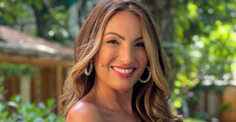 Patrícia Poeta encanta ao posar com cachorrinho de estimação: ”Excesso de fofurice!”