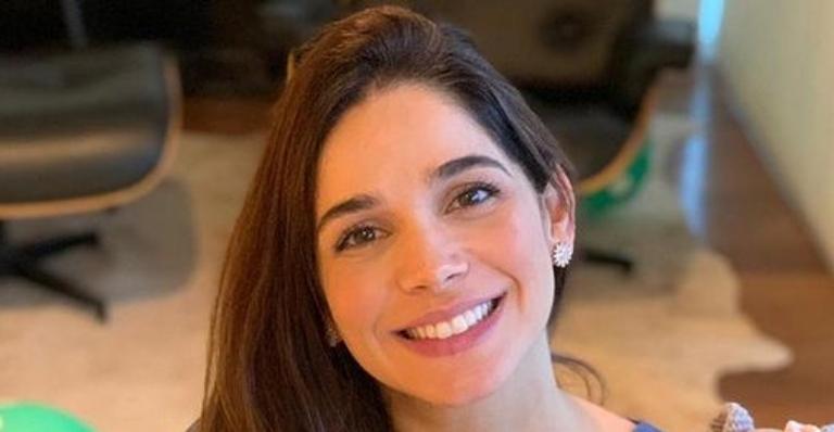 Sabrina Petraglia reflete sobre a maternidade ao comemorar o primeiro mês da filha caçula