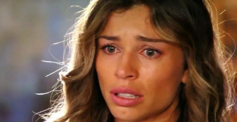 Ester ganha a guarda da filha e deixa Alberto no chão em ‘Flor do Caribe’