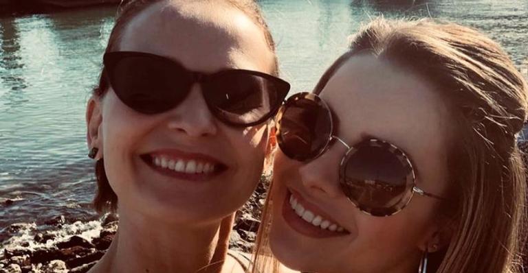 Fernanda Rodrigues comemora o aniversário de Sandy: ”Caminha comigo de mãozinha dada”