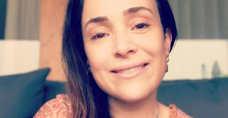 De máscara, Gabriela Duarte faz pedido: ”Continue usando”