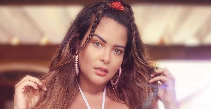 Geisy Arruda se revolta com a cobrança por corpos perfeitos e dispara: ”Decidi que tô grávida”