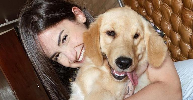 Mari Palma surge coladinha com sua cachorrinha e encanta fãs: ”É muito fofa”