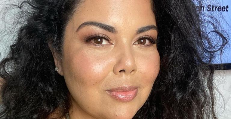 Fabiana Karla posa de maiô com a filha e fala sobre empoderamento: ”Deixe seu corpo livre”