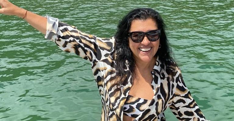 Regina Casé surge em momento fofo com o filho: ”Meu amorzinho”