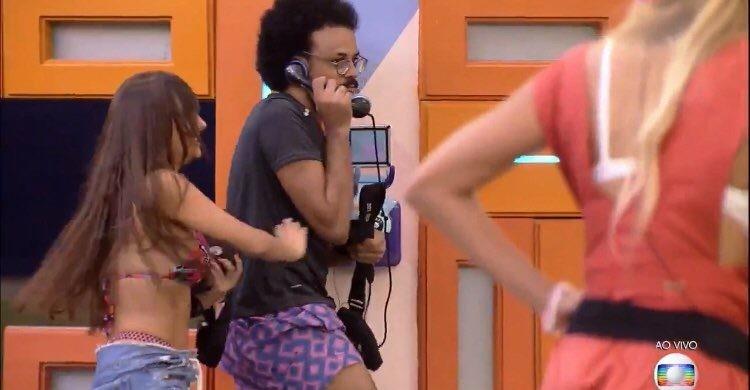 BBB21: Primeiro Big Fone é atendido por João Luiz, que indica Sarah, Arcrebiano e Rodolffo