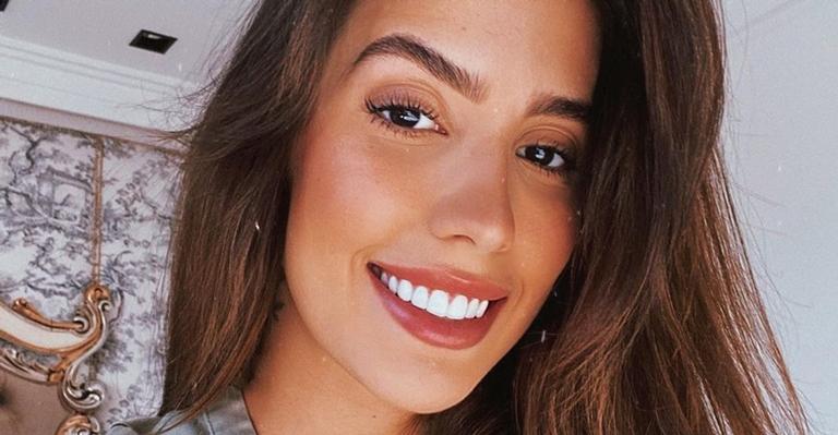 Gabi Brandt posta clique fofo e se derrete pelo filho recém-nascido: ”Eu que fiz”