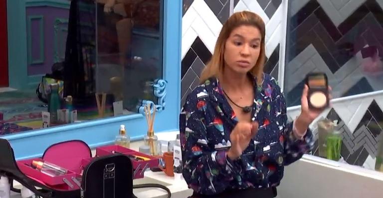 BBB21: Emparedada, Kerline faz pedido aos brothers: ”Se eu sair, sejam plantas”