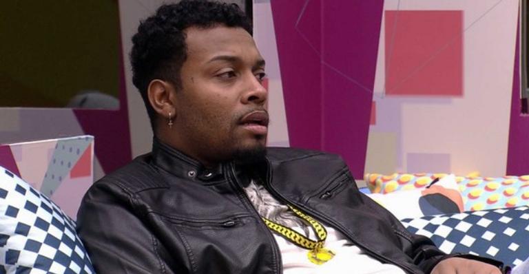 BBB21: Nego Di aconselha Karol Conká sobre relação com Lucas: ”Precisa de um equilíbrio”