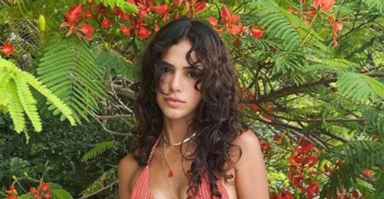 Bruna Marquezine aproveita hospedagem na pousada de Bruno Gagliasso em Fernando de Noronha