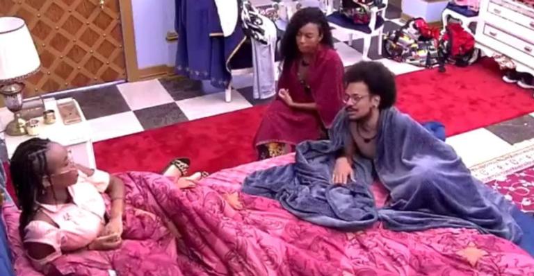 BBB21: No quarto do líder, Karol Conka afirma que Juliette está acabando com sua imagem