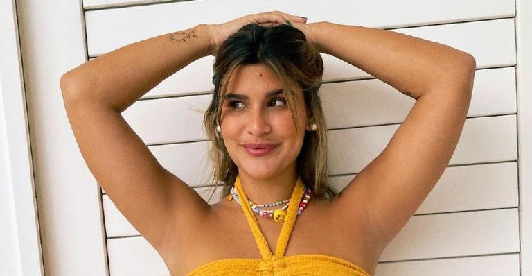 Giulia Costa publica clique fazendo stand up paddle e faz homenagem para Iemanjá