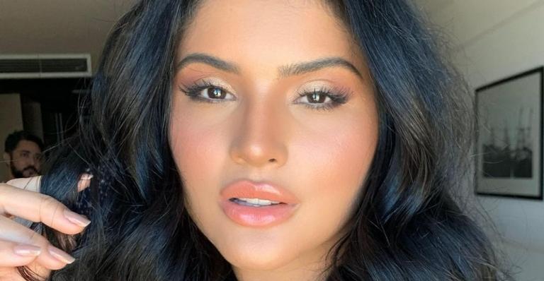 Mileide Mihaile esbanja corpão com body cavadíssimo transparente e para tudo: ”Perfeição!”