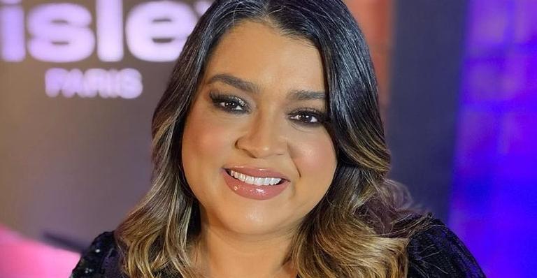 Preta Gil posa de biquíni em barco e exibe curvas reais em foto sem filtro: ”Naturalmente linda”