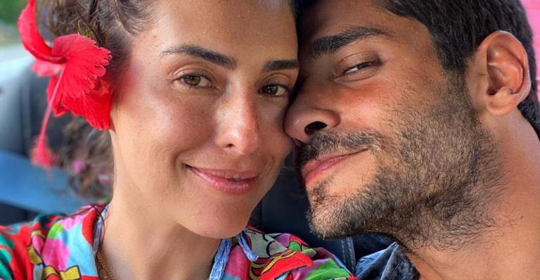 Fernanda Paes Leme posa com a cachorra de estimação do namorado: ”A filha dele gostou de mim”