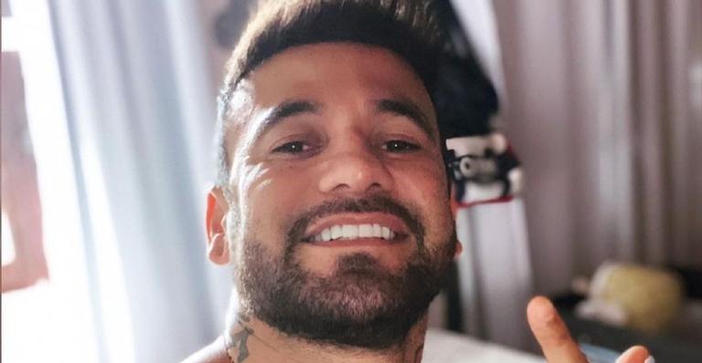Acompanhando o BBB21, Hadson desabafa: ”Passei uma tortura psicológica pior que a de hoje”