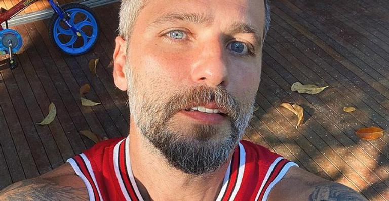 Bruno Gagliasso arranca suspiros dos fãs com cliques em Fernando de Noronha