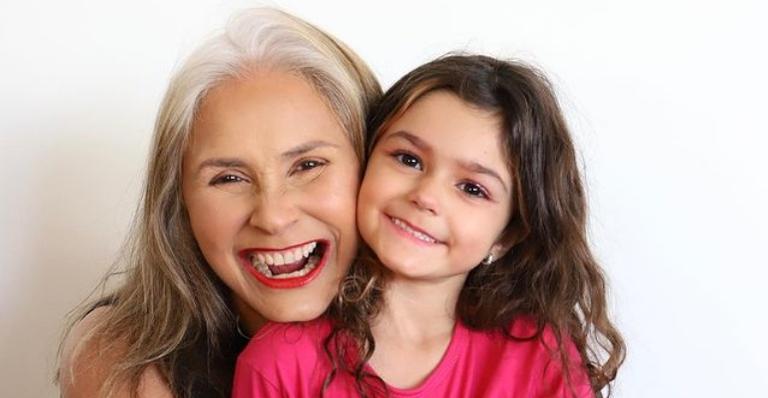 Fafá de Belém comemora aniversário de cinco anos da neta: ”Sua avó te ama muito”