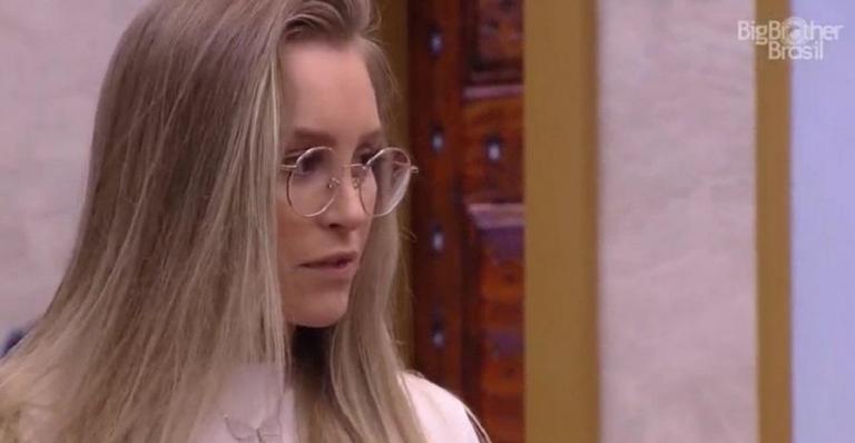 BBB21: Carla Diaz questiona Arthur sobre flechada: ”Foi jogo?”