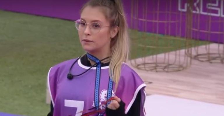 BBB 21: Carla Diaz questiona o comportamento de Lumena: ”Você não falou comigo”