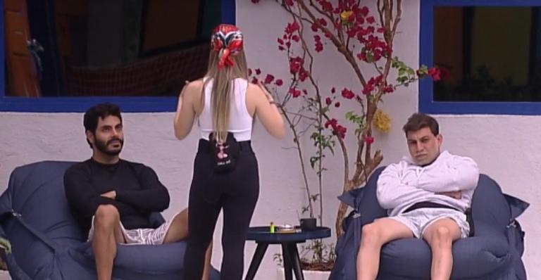BBB21: Carla Diaz alerta Caio e Rodolffo sobre Nego Di: ”Abram os olhos de vocês”