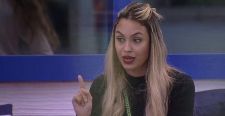 BBB21: Sarah aconselha Carla Diaz sobre Karol Conká: ”Ela tá manipulando a cabeça de todo mundo”