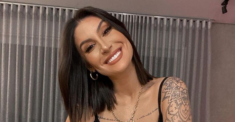 Grávida de 16 semanas, Bianca Andrade posa de lingerie: ”Ansiosa para essa barriguinha crescer”