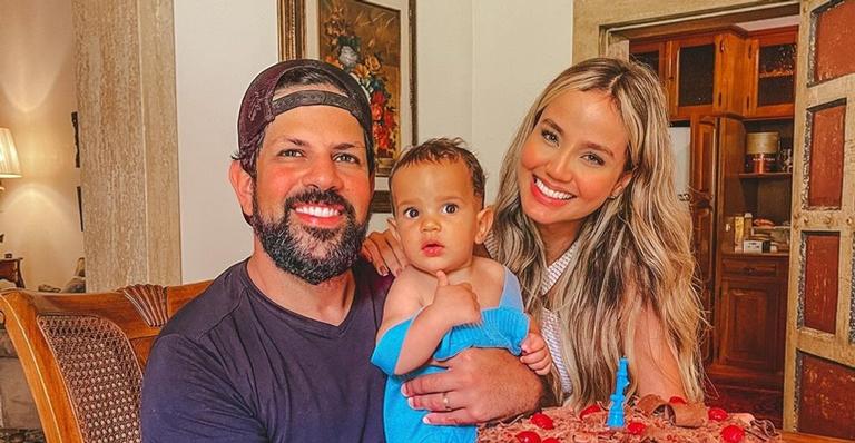 Longe dos shows, Sorocaba fala do tempo ao lado do filho: ”Uma das únicas coisas boas”