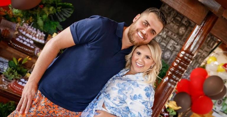 Com festa intimista, Natália Toscano celebra 31 anos do marido, Zé Neto