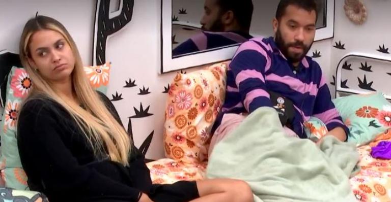 BBB21: Ao conversar com Gilberto, Sarah dispara: ”O que vou fazer se você sair?”