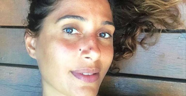 Camila Pitanga encanta a web com clique deslumbrante nas redes: ”Deusa, linda!”