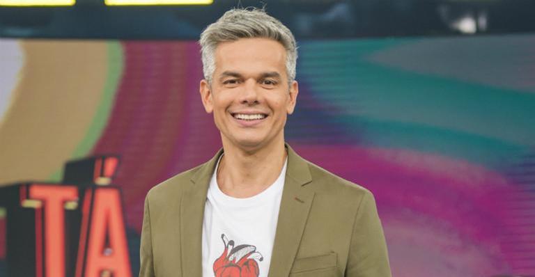 Otaviano Costa grava treino na academia e recebe elogios dos fãs