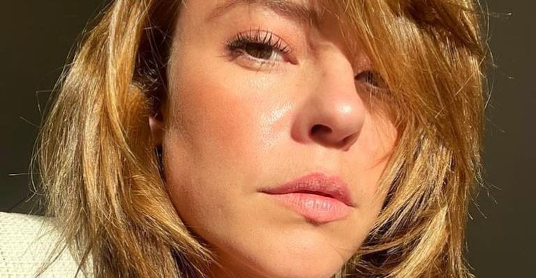 Paolla Oliveira posa sorridente pós treino e deixa mensagem inspiradora: ”Meditação”