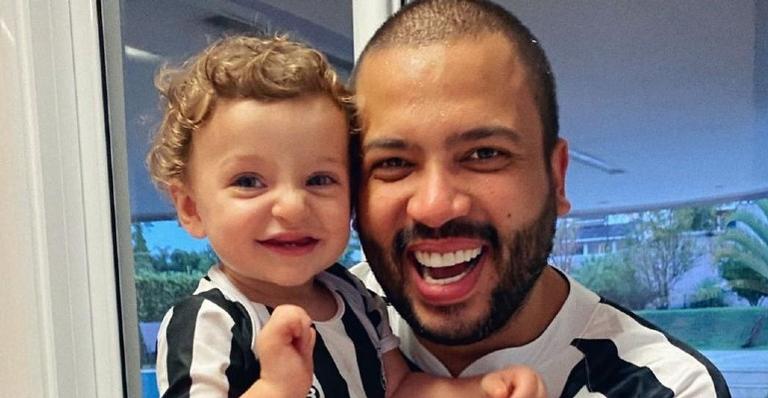 Tamy Contro mostra a reação da filha ao ver Projota no BBB21 cantando a música que escreveu para ela