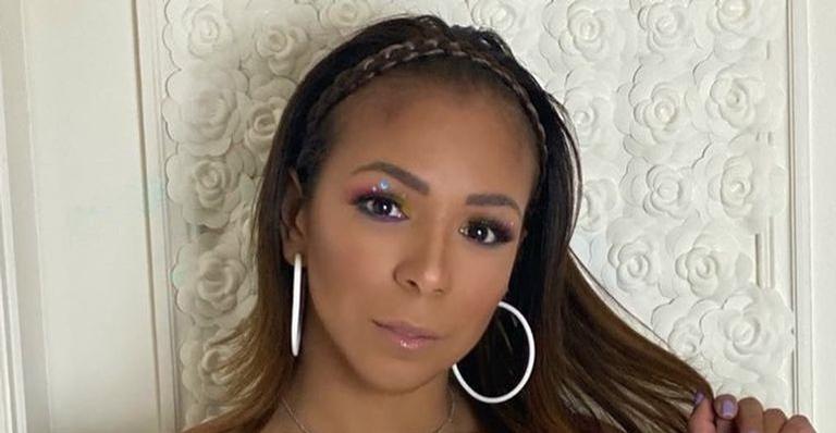 Belle Silva mostra treino pesado e incentiva web: ”Nunca foi fácil”