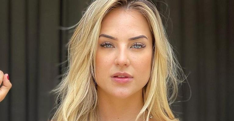 Gabi Martins empina o bumbum com biquíni fio dental e ostenta corpaço: ”Espetacular!”