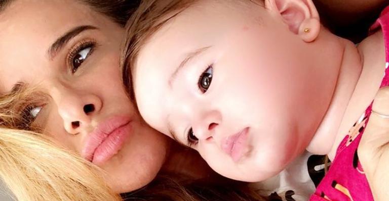 Dany Bananinha mostra momento fofo da filha, Lara: ”Ama fazer graça”