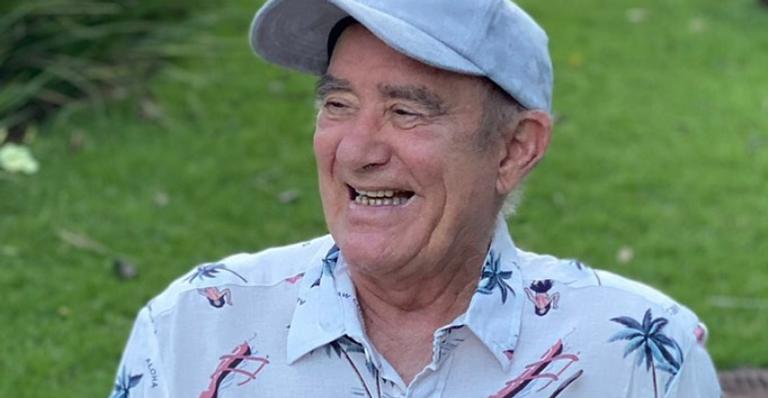 Imunizado, Renato Aragão celebra a saúde e comenta sobre vacina: ”Salvam milhões de vidas”