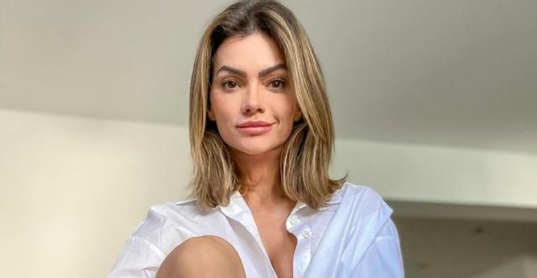 Kelly Key relembra looks de viagem e declara: ”Saudades de postar fotinho de aerolook”