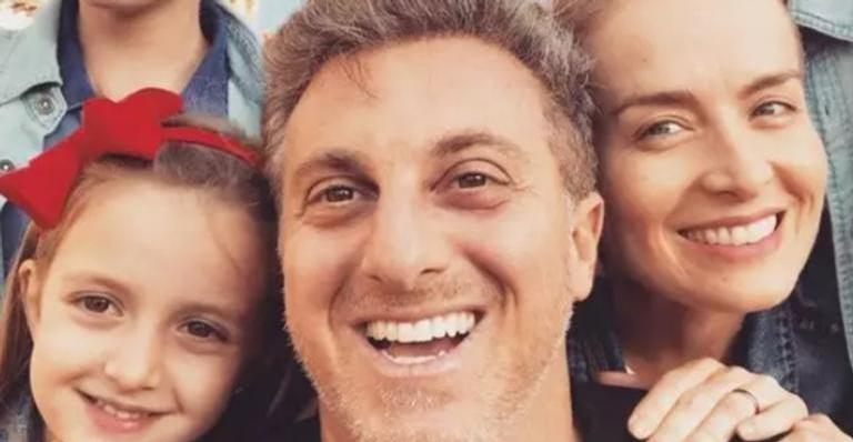 Luciano Huck compartilha clique de Angélica e Eva, e se declara: ”Amor maior que eu!”